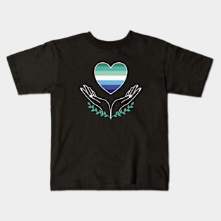 MLM Gay Men Pride Flag Heart Kids T-Shirt